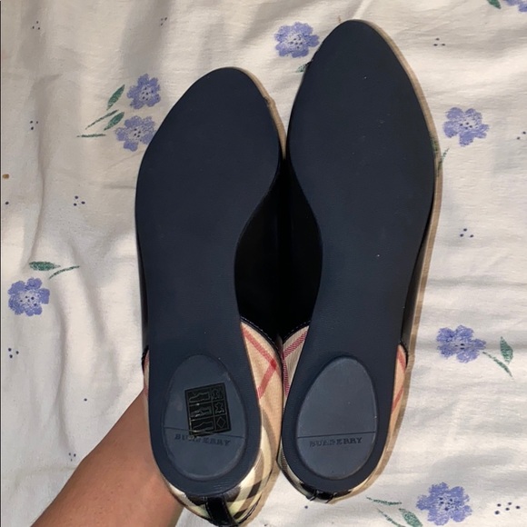 Burberry size 38 flats - Picture 6 of 7